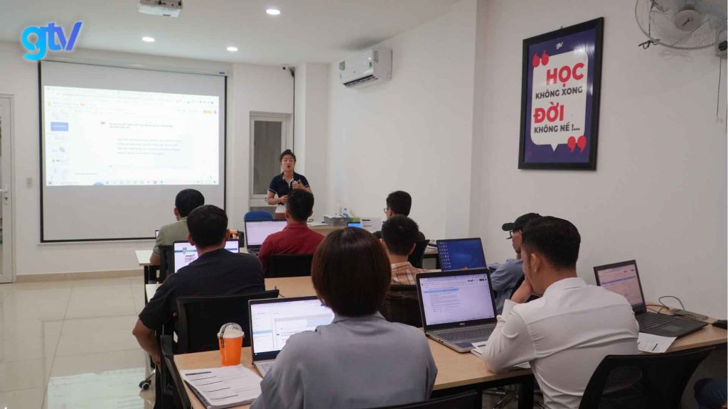 hoc seo cung chuyen gia seo blueprint