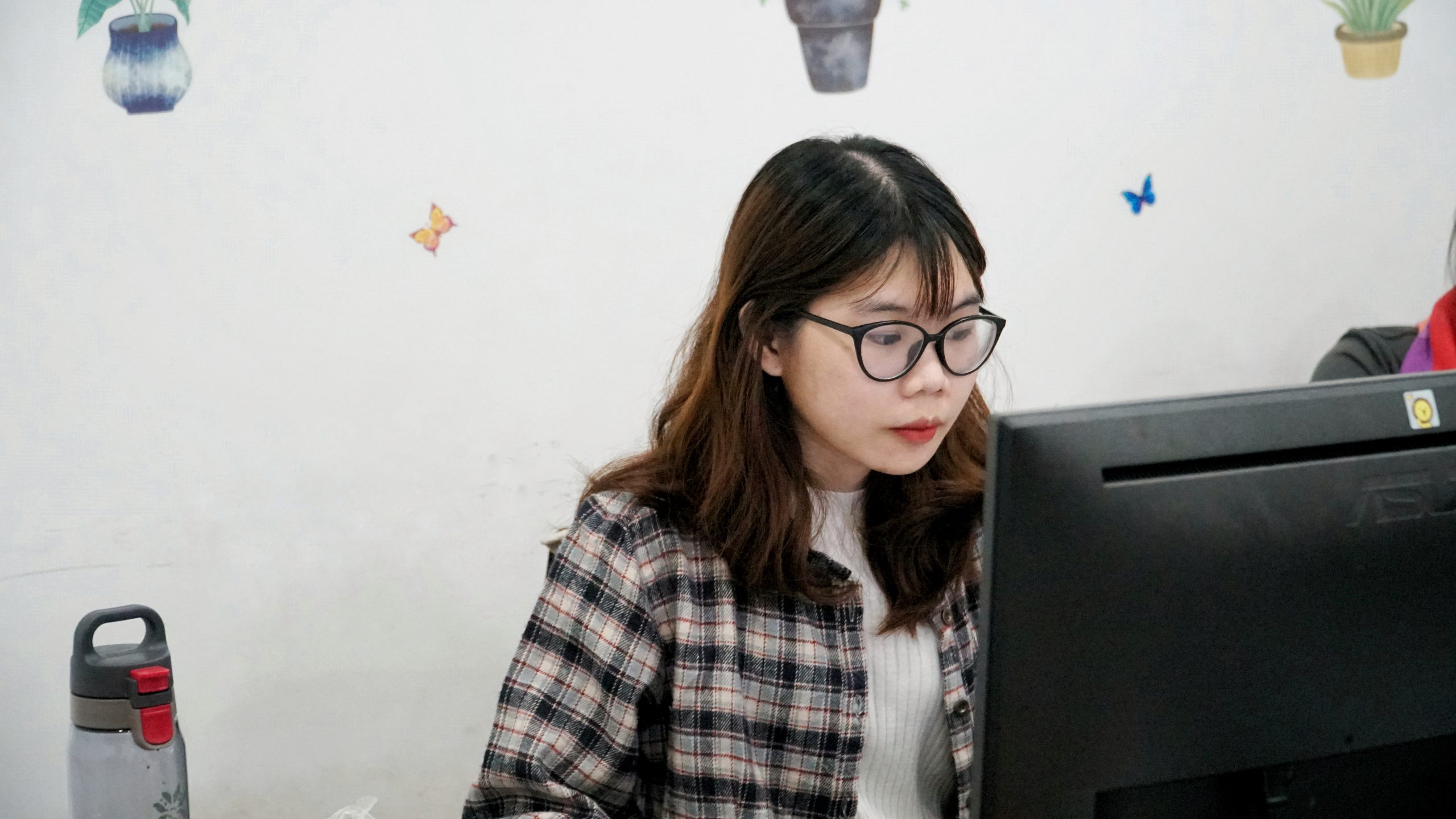 nhân sự tính cch compliance